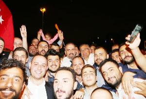 24 haziran secim kutlamaları